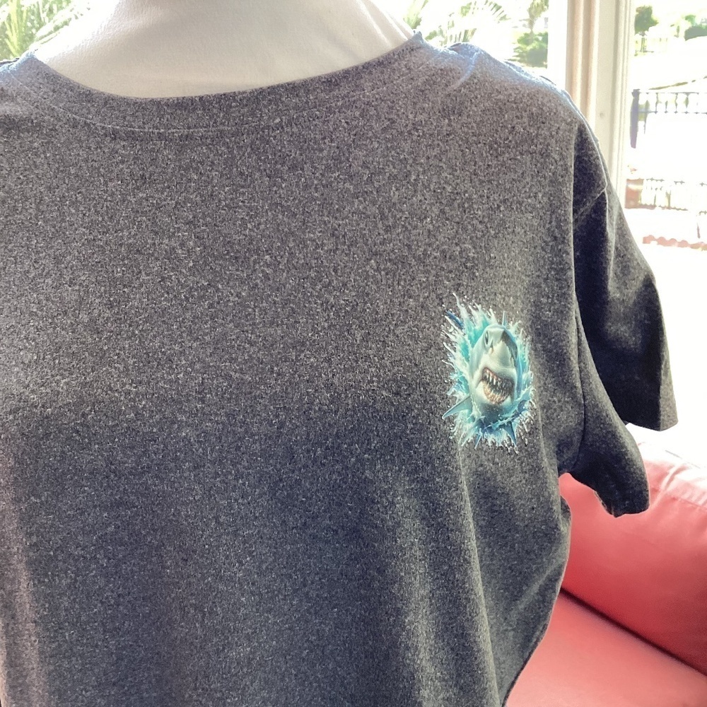 SHARK GRAPHIC T-SHIRT ( Size: X-Large) ( Color: Grey) - Picture 4 of 5